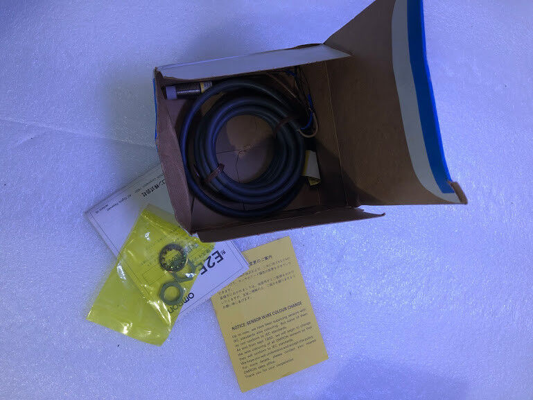 New Omron Corporation E2E-X5ME1 2m Proximity Switch E2EX5ME1 - $40.25