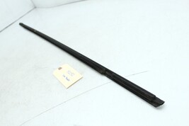 04-06 VOLKSWAGEN PHAETON FRONT RIGHT DOOR EXTERIOR WINDOW CHROME TRIM H2092 image 9