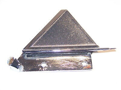 1967 CHRYSLER NEWPORT CUSTOM 4D RH REAR DOOR GLASS TRIM #2664138 - $44.98