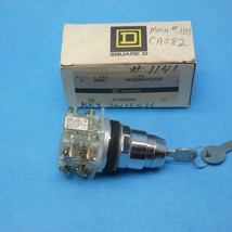 Square D 9001-AEQ2607G23C Key Selector Switch 3 Position Maintained 2 NO/NC - £67.93 GBP