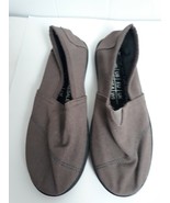 Toms Brown Slip On Shoes Womens Size 7 - $351.85 MXN