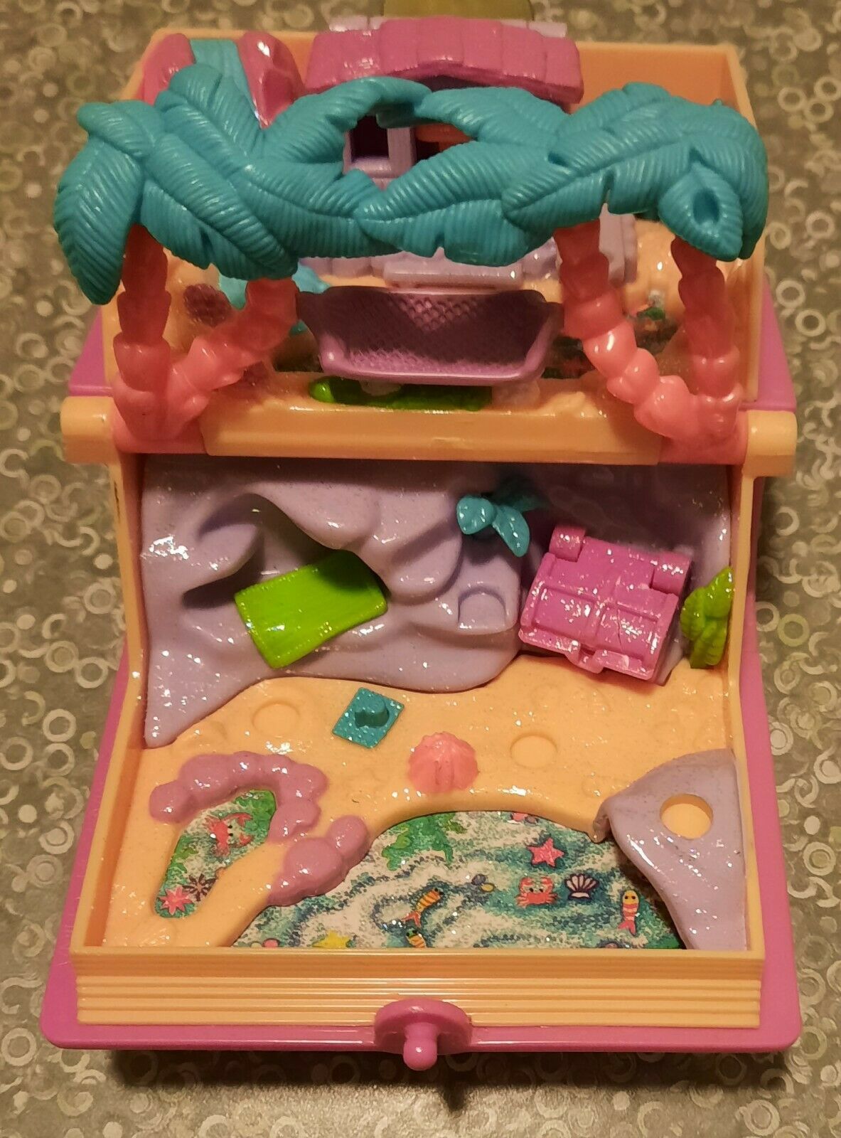 Polly Pocket 1995 Tropical Paradise Glitter Island Enchanted Story Book Compact - $29.69