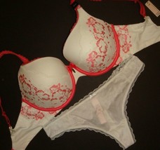 Victoria&#39;s Secret 32DDD Bra Set M Thong White Red Pink Floral Lace Body Perfect - £55.31 GBP