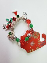 Kohl&#39;s Women&#39;s Silver Tone Christmas Stretch Charm Bracelet Reindeer Cat Hat - £9.60 GBP
