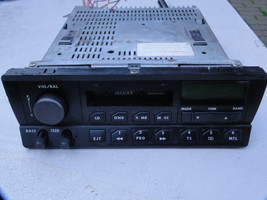 Vintage Jaguar XJ40 86-90 Stereo Radio Cassette Player Clarion DBC3233 - £29.72 GBP