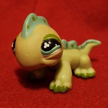 Littlest Pet Shop Two Tone Iguana Lizard with Blue Clover Eyes - $6.00