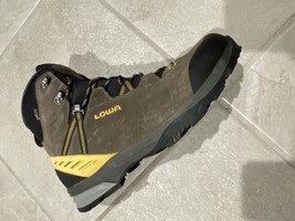 Lowa Arco GTX  Gore Tex Mens 10 Mid Hiking Boots Olive Mustard - $1,541.50 MXN