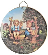 MJ Hummel Little Companions Plate 1991 &quot;Apple Tree Boy and Girl&quot; w/Hanger - £4.59 GBP