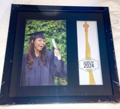 Class Of 2024 Picture Frame Wall Mount Glass Pane 6 X 3 Grad Photo - £10.13 GBP