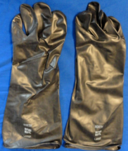 Gloves - £11.95 GBP