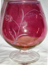 VINTAGE CRANBERRY PINK GLASS ETCHED WHEAT COGNAC BRANDY BALL SNIFFER - £9.29 GBP
