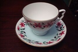 Colclough England  floral, light blue flutted body &amp; gold rim cup/saucer... - €39,21 EUR