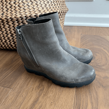 Sorel Women&#39;s Joan of Arctic Wedge II Zip Boots Quarry 8.5 - $1,011.67 MXN