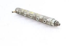 Fuel Injection Fuel Rail Driver LH LLY 6.6L Fits 04-05 SIERRA 2500 PICKUP 76266 image 8