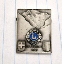 Vintage Switzerland District 102 Lions Club Membership Lapel Pin - $242.13 MXN