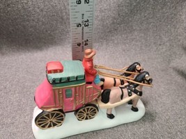 VTG Christmas Valley STAGE COACH Figurine Seasonal Specialties 1995 w/ Box - £11.21 GBP