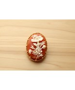 Crown Trifari Carved Lucite Floral Brooch - $51.91 CAD