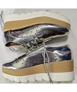 QUPID Silver Metallic 2&quot; Platform Shoes Low Top Sneakers Womens Size 38  - €16,62 EUR