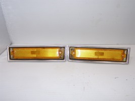 1981 - 1991 Chevy Truck Amber Marker Lights OEM Pair 5972405 5972406 - $673.78 MXN