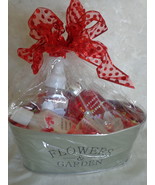 Flowers &amp; Garden Gift Basket (#3167) - £43.24 GBP