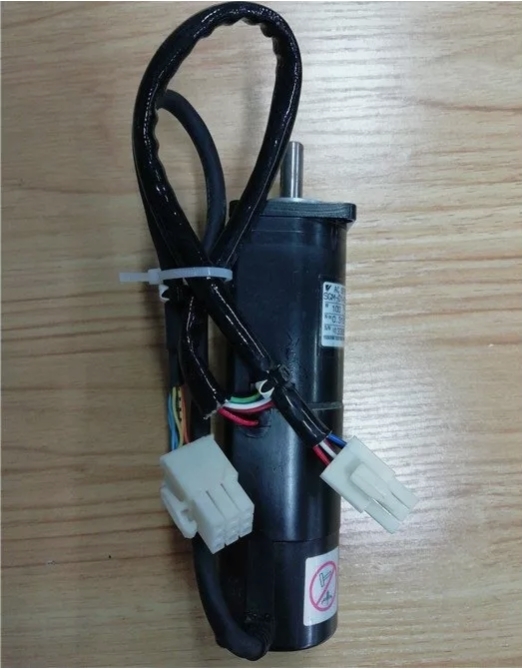 Yaskawa Servo Motor SGM-01A314C AC SERVO MOTOR 0.13 HP 200 V 100 W - $219.00