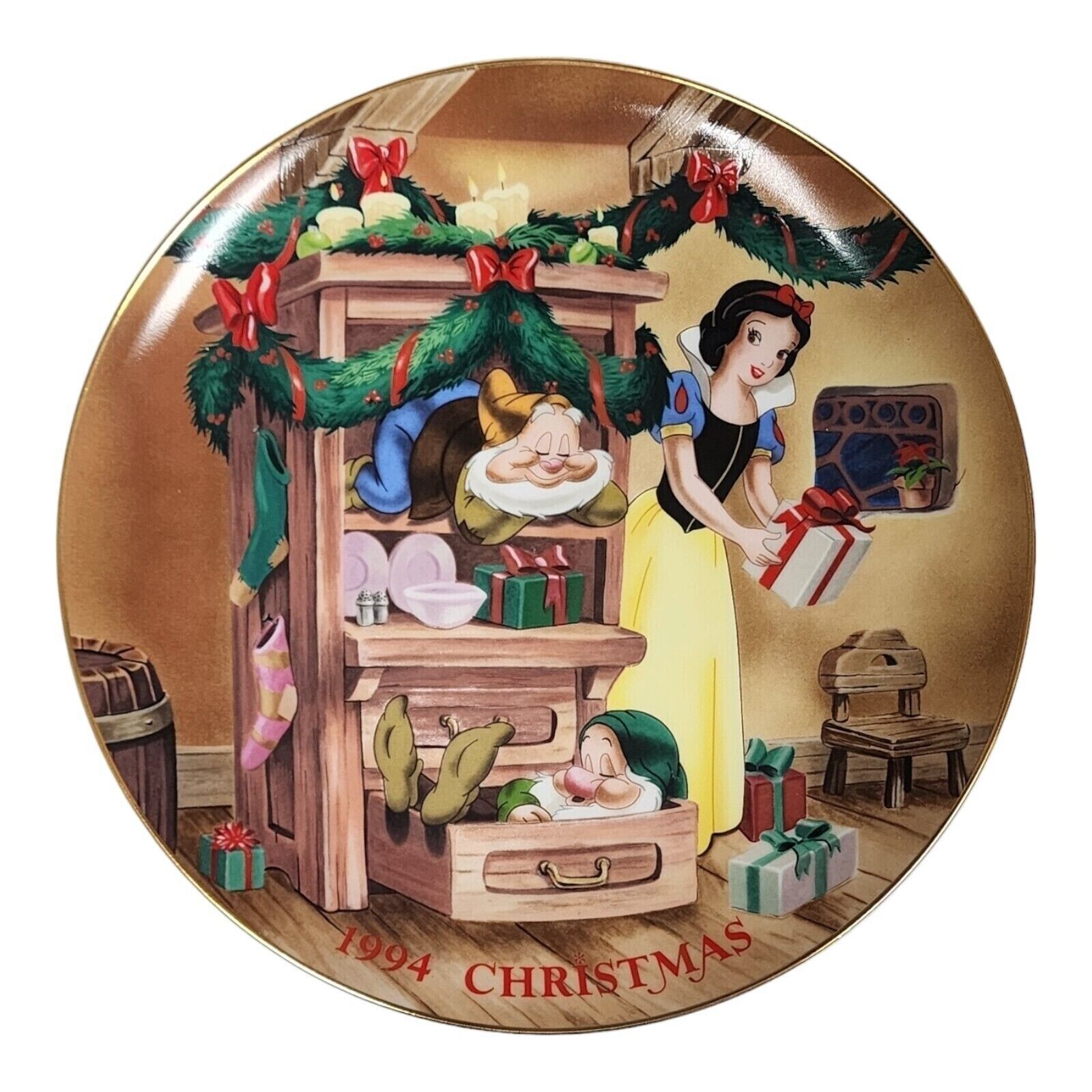 Snow White Seven Dwarfs Collector Plate Disney Christmas 1994 Christmas Dreams - $12.19