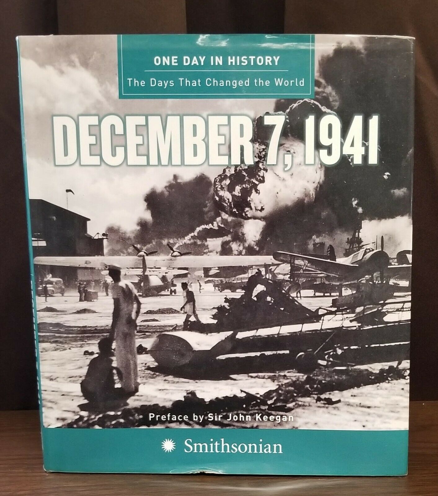 DECEMBER 7, 1941 - ONE DAY IN HISTORY 2006 HARD COVER - $19.40