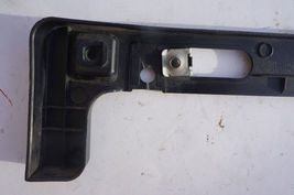 00-05 CELICA GT GTS FRONT BUMPER LICENSE PLATE BASE BRACKET N156 image 5