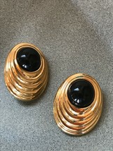 Premier Designs Marked Goldtone Ridged Oval w Black Plastic Cab Post Earrings fo - £10.45 GBP