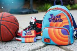 Looney Tunes - Space Jam Tune Squad Backpack &amp; Bi-Fold Wallet by Loungefly - £87.04 GBP