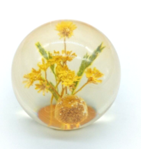 Vintage Lucite Dried Flower Paperweight Acrylic Round MCM 1.75 in - £14.23 GBP