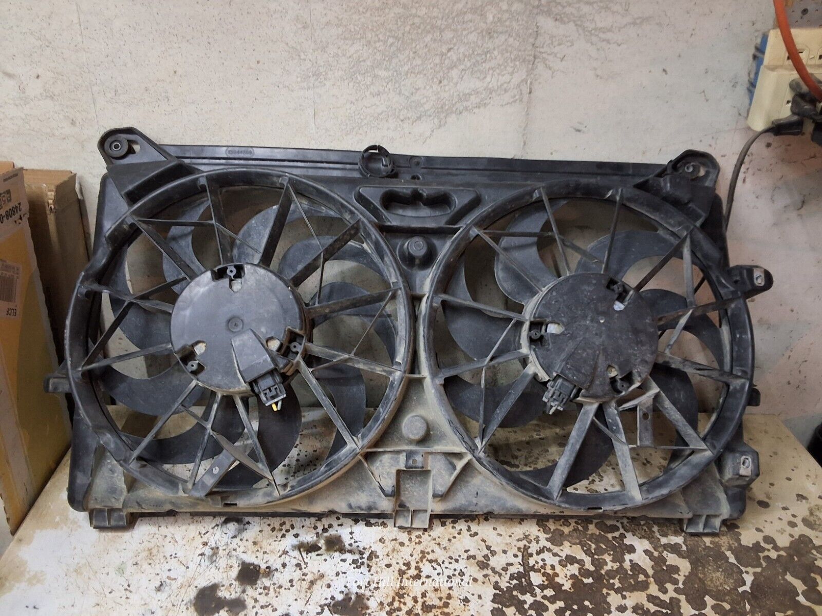 2007-2014 Avalanche Escalade Tahoe Silverado Sierra Yukon dual cooling f... - $98.99