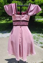 PINK DRESS WITH WINE TRIM SIZE SMALL CAPPED SLEEVES image 5