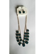 Beautiful Necklace Set &amp; Earrings. Aqua Green Stones Set in Gold tone chain - $30.06 CAD