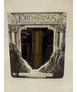 LORD OF THE RINGS: FELLOWSHIP OF THE RINGS COLLECTORS BOX + SMEAGOL FIGURE - $1,582.80 MXN
