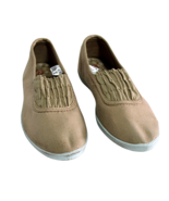 Ladies Spanish Style Canvas Summer Shoes Beige Size 10 - $13.46 CAD