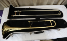 Holton TR602 Trombone with Case No Mouthpiece (For Parts/Repair) - $736.00 MXN