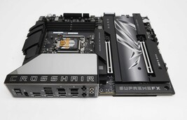 ASUS ROG CROSSHAIR X870E HERO AMD AM5 ATX Motherboard image 9