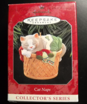 Hallmark Keepsake Christmas Ornament 1998 Cat Naps Laundry Basket Bricker Boxed - £8.78 GBP