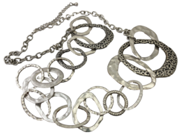 Hammered and Embossed Metal Interlocking Rings Statement Necklace - £6.05 GBP