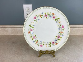 Paragon (Anastasia) By Appointment To The Queen Bone China 8&quot; Salad Plate - $18.74 CAD
