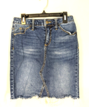 Juniors Universal Thread distressed denim blue jean skirt Sz 2/26 Raw Hem - £7.43 GBP