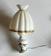 Vtg table top floral Lamp Dollhouse Miniature light up plug in works metal/plast - £11.57 GBP