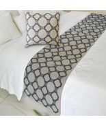 The HomeCentric Cotton Blue Decorative Bed Runner and Pillow Cover - Sti... - €68,38 EUR+