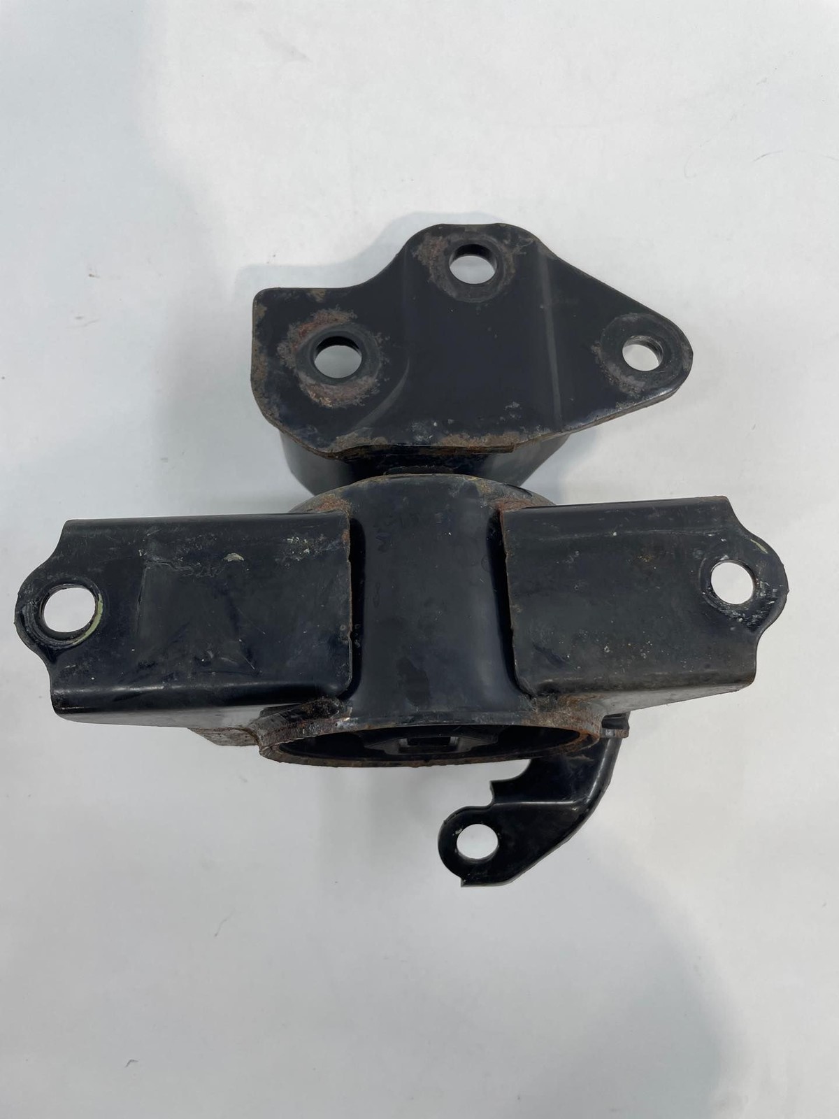 2012 Kia Soul 2.0L LH Driver Left Transmission Frame Mount OEM Item image 2