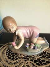 Lladro Girl kneeling w/Tulip # 5041 Mint HTF Retired - $525.00