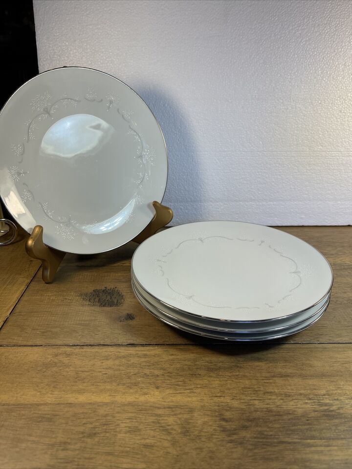 Noritake Whitebrook 6441 Set of 4 Salad Plates 8 1/8" Excellent - £16.85 GBP