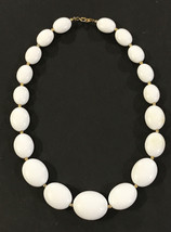 Vintage White Lucite Graduated Beads Necklace 17.5” - £23.60 GBP