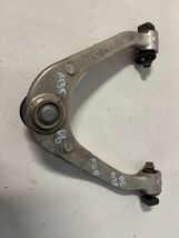 2006 - 2010 INFINITI M35 FRONT RIGHT PASSENGER SIDE UPPER CONTROL ARM - $49.49
