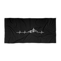Luxurious Soft Beach Towel with Personalized Vibrant Heartbeat Mountain Print - £29.73 GBP+